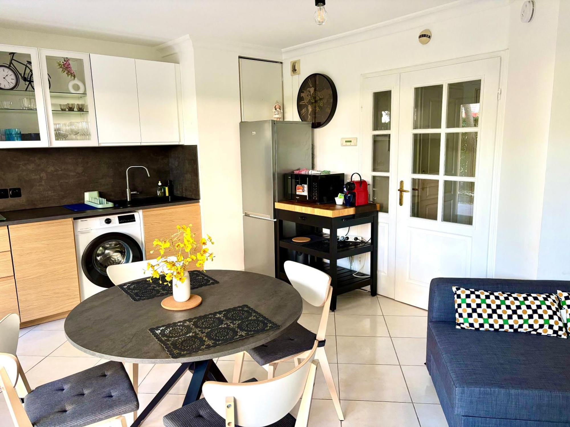 Beachside Apartment With Pool & Garden In Juan Les Pins Antibes Exterior foto